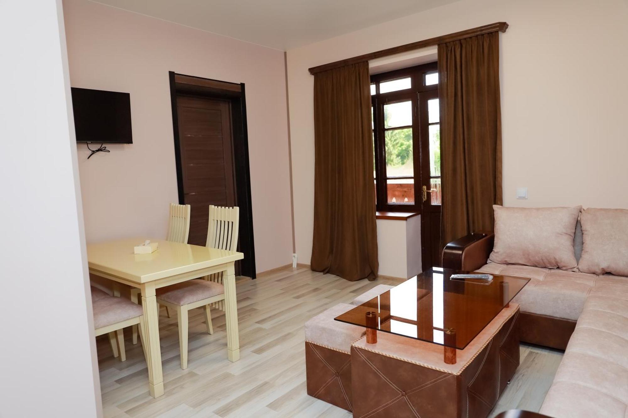 Hotel Dilijan Old Center Ngoại thất bức ảnh